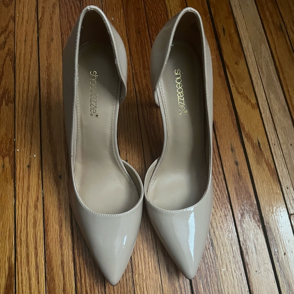 Beige Pointed Toe Pump